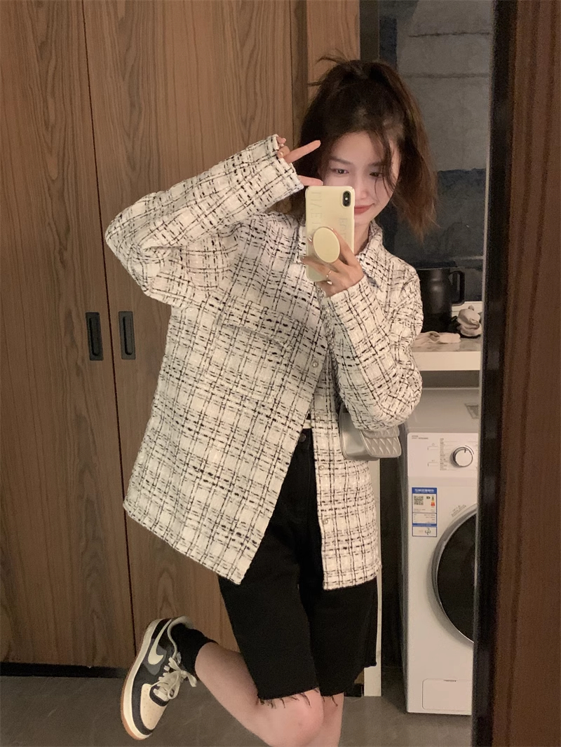 White small fragrant jacket for women spring and autumn  new loose design niche retro plaid shirt ins trend