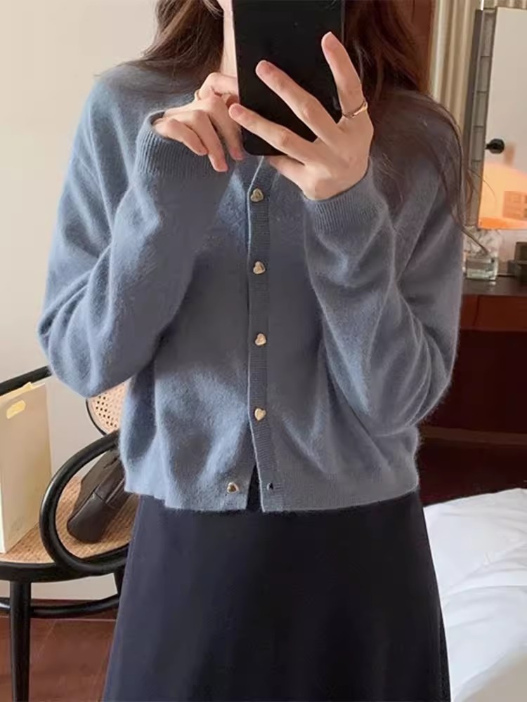 浣熊絨溫柔愛心扣粉色毛衣女春秋外搭寬鬆慵懶針織小開衫上衣外套