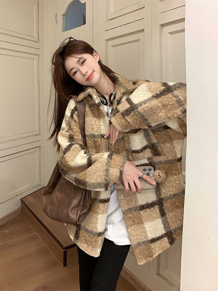 Actual shot of autumn and winter Korean chic simple grainy contrast plaid shirt warm jacket