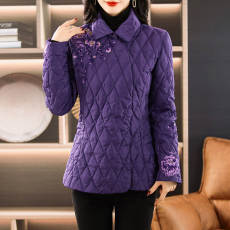 批发实拍绣花羽绒服外套女短款轻薄<b class='q'>妈妈</b>棉衣修身中式棉服冬装新款