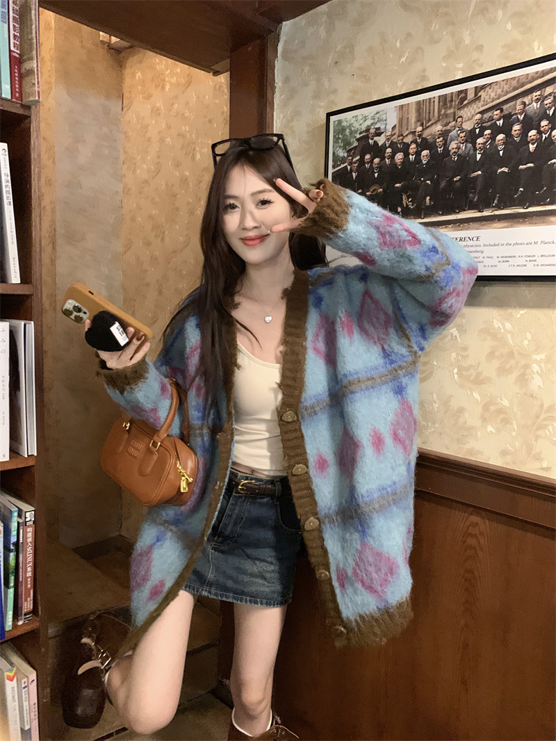 Retro plaid V-neck sweater cardigan for women in autumn loose soft waxy imitation mink knitted jacket top