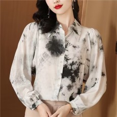 批发法式气质水墨晕染真丝<b class='q'>衬衫</b>早秋长袖小衫高端polo领宽松雪纺上衣女