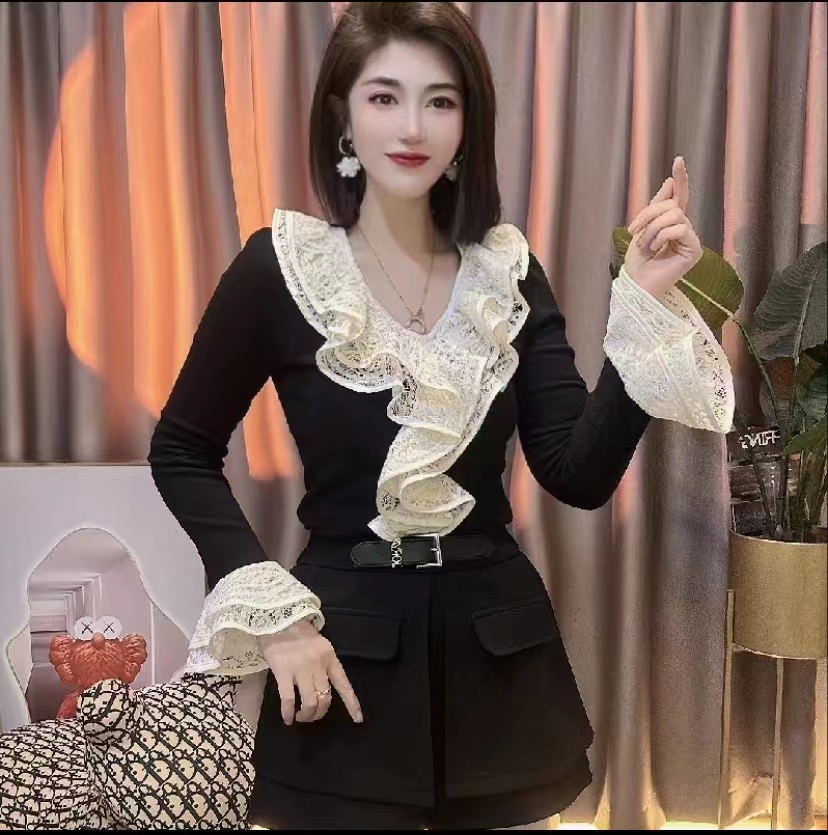 2026 새로운 패션 검정색 디스플레이 품격 얇은 외국 가스 다용도 연령 감소 패치워크 디자인 작은 대중 여성 작은 셔츠