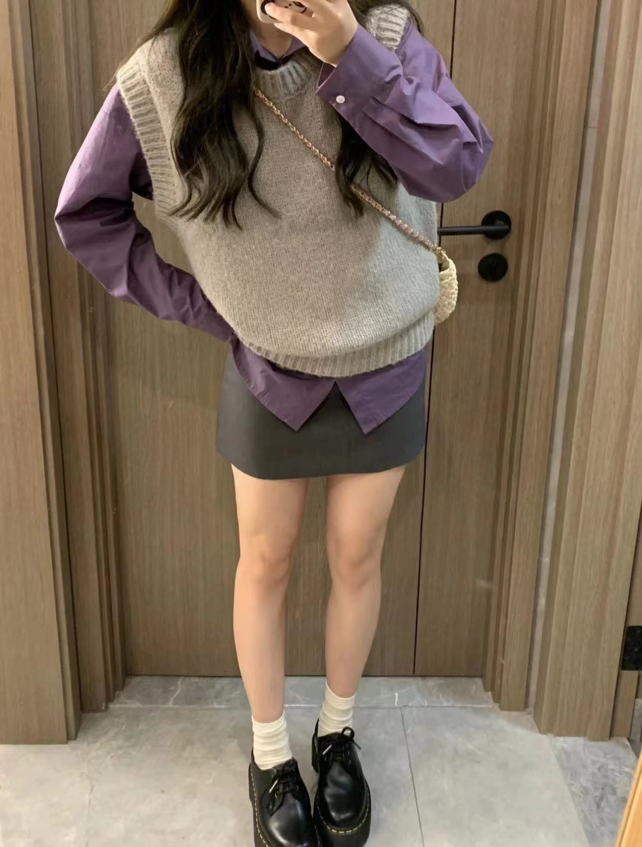 Retro round neck sweater vest autumn  new women's loose temperament simple sleeveless lazy style sweater