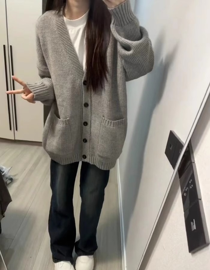 Gray sweater jacket for women in autumn and winter new Korean style loose retro college lazy style mid-length knitted cardigan