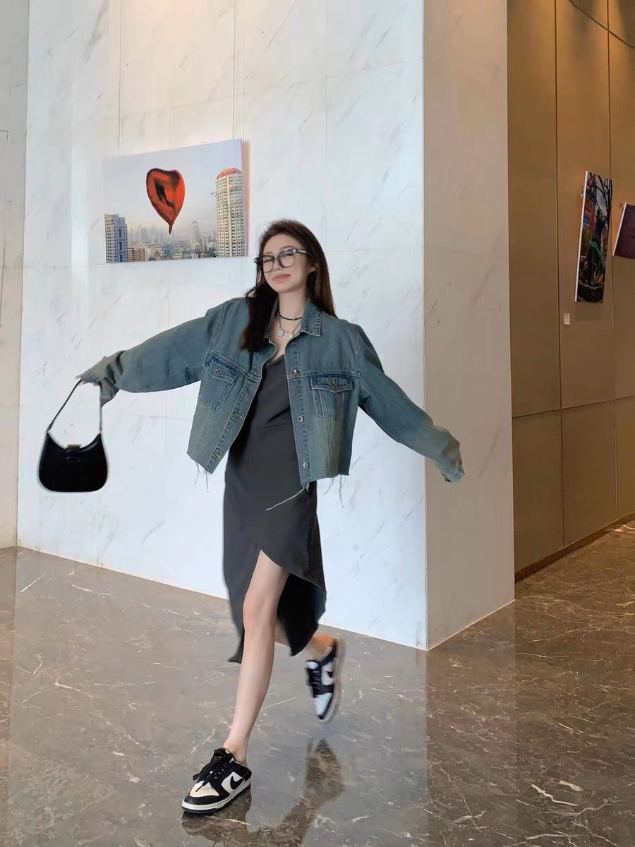 Retro Hong Kong style denim jacket for women spring and autumn new loose design casual versatile short cardigan jacket top