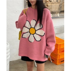 批发INS<b class='q'>韩国</b>减龄童趣大花朵撞色圆领宽松厚实保暖毛衣外套女