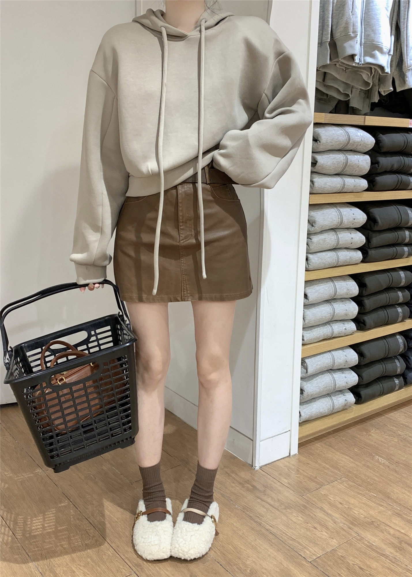 Actual shot~24 new autumn and winter solid color jelly cotton hooded sweatshirt + temperament A-line washed retro leather skirt