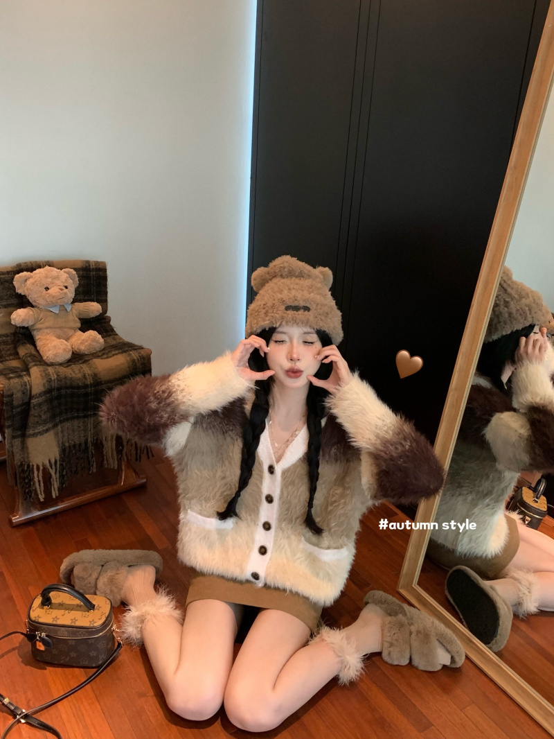 Actual shot~IC Maillard wears imitation mink knitted cardigan coat, autumn and winter plush top