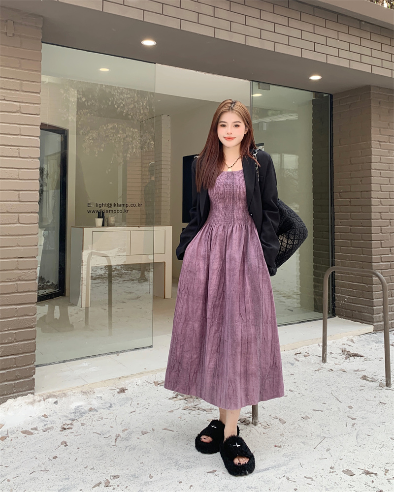 실사 플리츠 홀치기 염색 보라색 슬립 여성 드레스 가을 2026 새로운 프랑스식 허리 수축 인사이드 가져 가라. 롱 스커트 정장