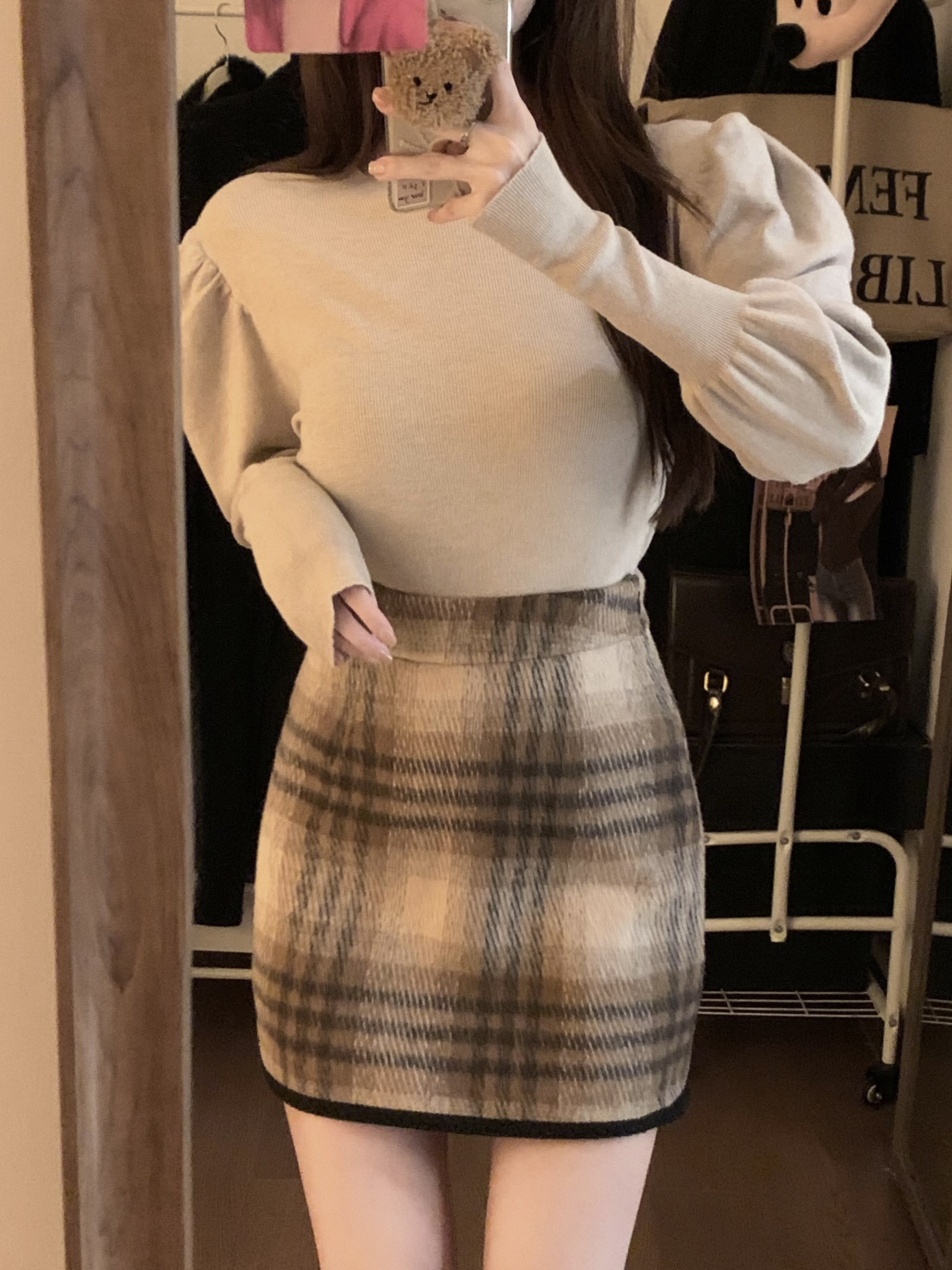 Actual shot ~ Half turtleneck puff sleeve slimming and versatile bottoming sweater top