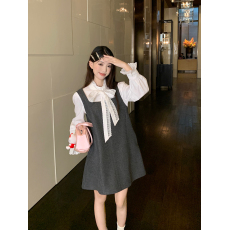 批发已出货 法式蝴蝶结长袖<b class='q'>衬衫</b>毛呢背带连衣裙女秋季新款时尚套装