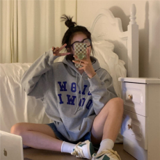 批发韩国<b class='q'>外贸</b>新款字母印花连帽长袖卫衣女美式复古宽松慵懒洋气上衣