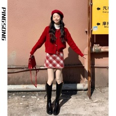 批发绿柚子圆领毛衣牛角扣开衫女兔年红色外套短款针织衫上衣秋<b class='q'>冬</b>