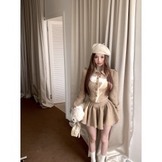 批发<b class='q'>实拍</b> 新贵少女重工珠串粗花呢亮片小香上衣外套送领结+蓬蓬<b class='q'>裤</b>裙