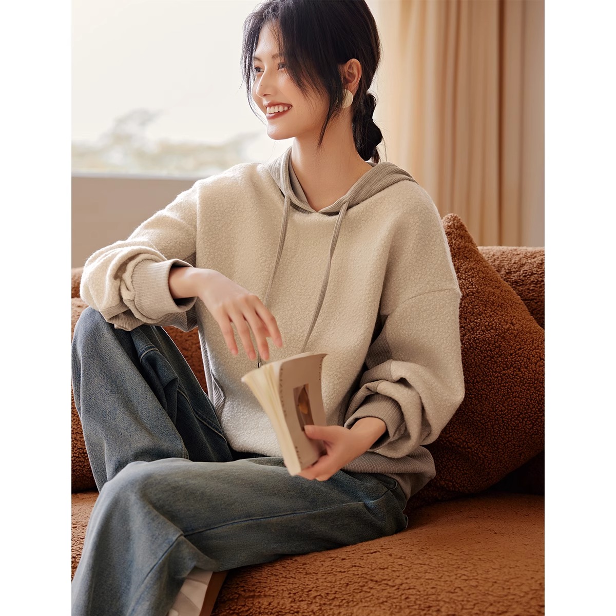 2023新款撞色拼接慵懶風衛衣女秋冬寬鬆顯瘦休閒簡約加絨內搭上衣