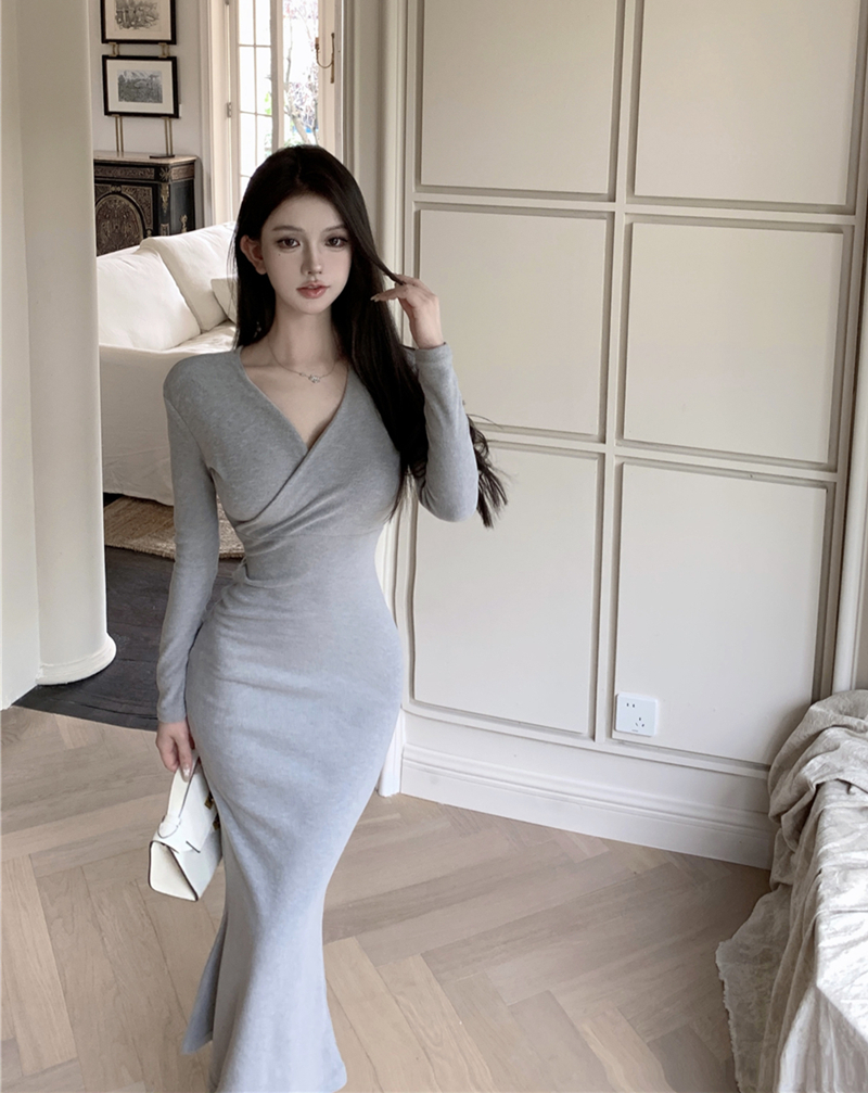 實拍復古性感V領S曲線百搭顯瘦秋冬收腰系帶魚尾包臀裙連衣裙女