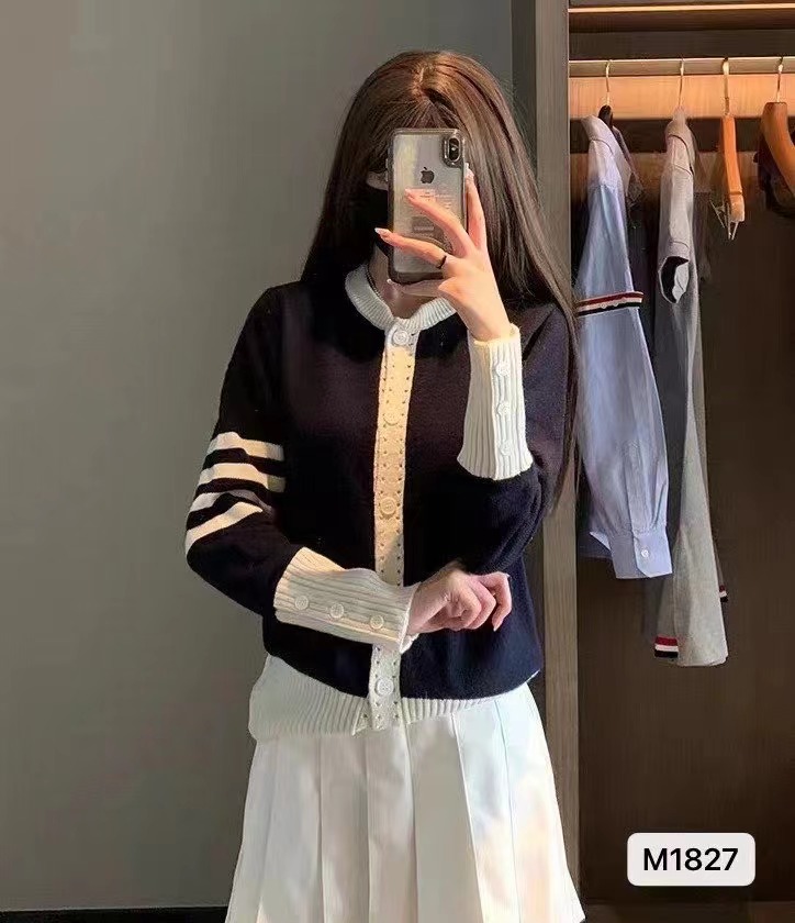 烏77同款秋冬韓版時尚學院風圓領撞色假口袋設計開衫上衣女