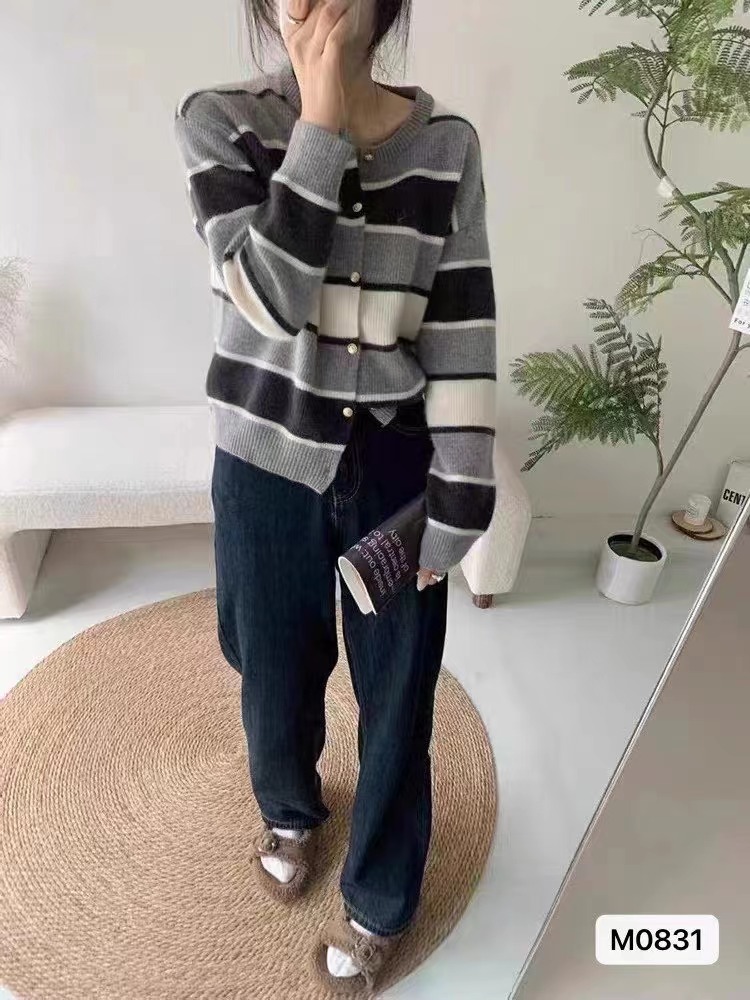 Striped sweater autumn sweater for women winter 2023 new coat high-end lazy style loose forest cardigan