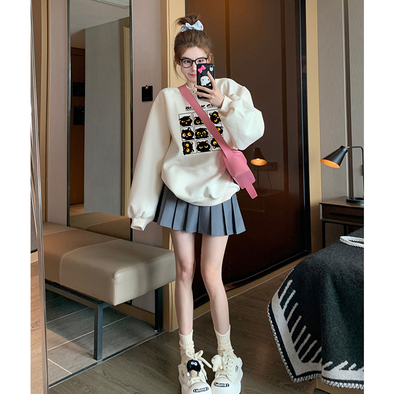 Autumn and winter plus velvet fun round-neck sweatshirt for women  new style foreign style age-reducing high-end sense super good-looking trendy tops