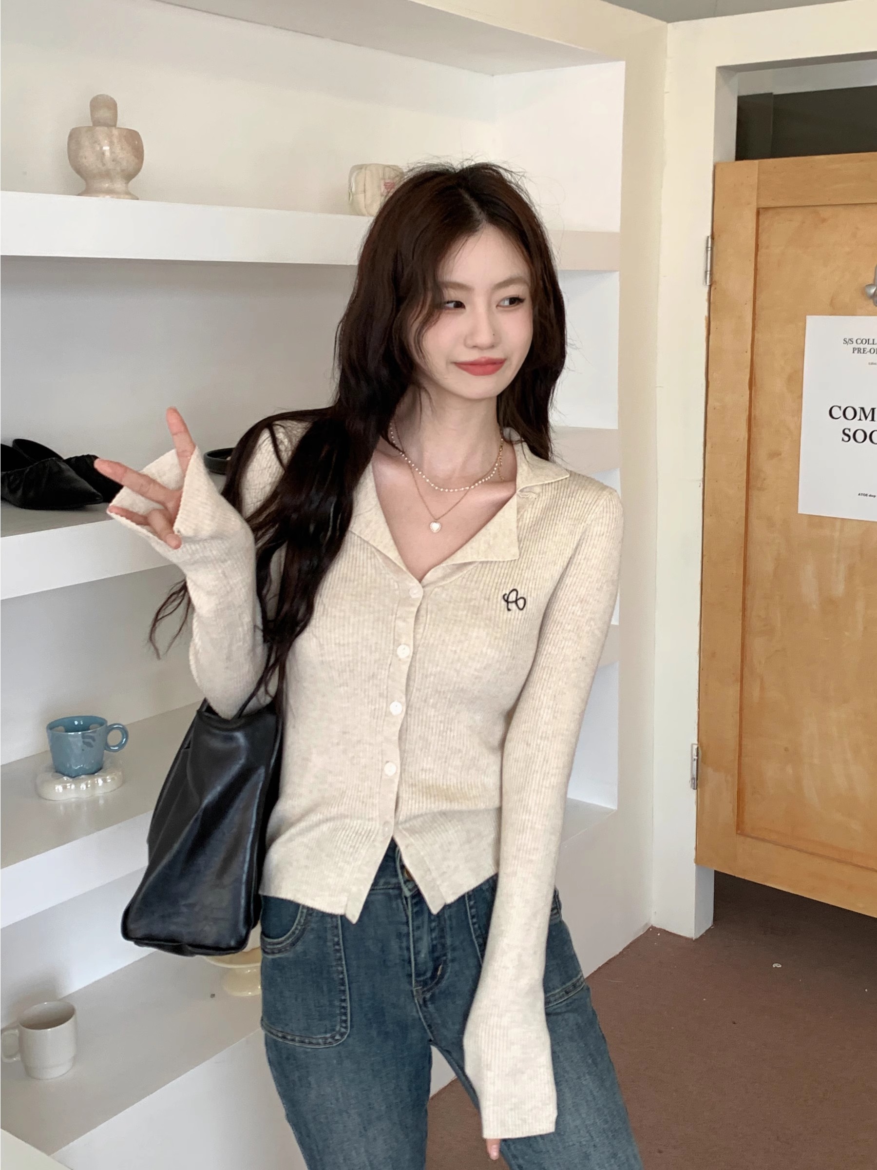 GAZ online store new polo lapel slim knitted cardigan with autumn and winter bottoming shirt for women long-sleeved sweater