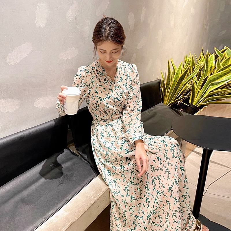 Green V-neck floral long-sleeved dress for women 2023 spring and autumn new style waist slimming long-sleeved dress