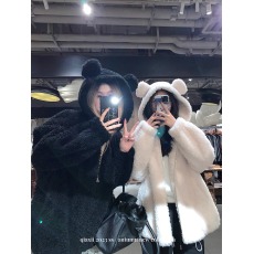 批发实价原版布料抖音质量200斤大码羊羔毛小熊耳连帽外套女潮