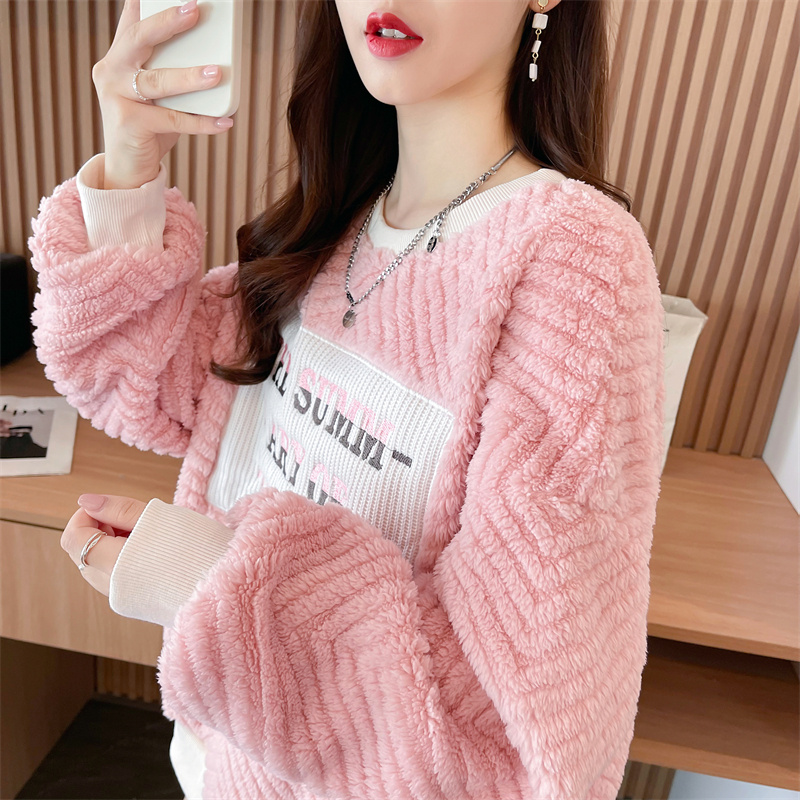 First real shot of double-sided velvet color-blocked plus velvet sweatshirt for women with stylish letters and trendy tops and jackets