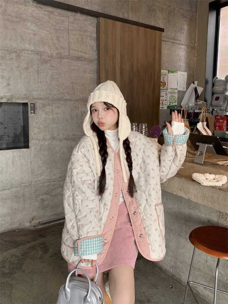 Actual shot ~ Retro small fresh floral reversible spliced ​​cotton coat winter Korean style plaid cotton coat