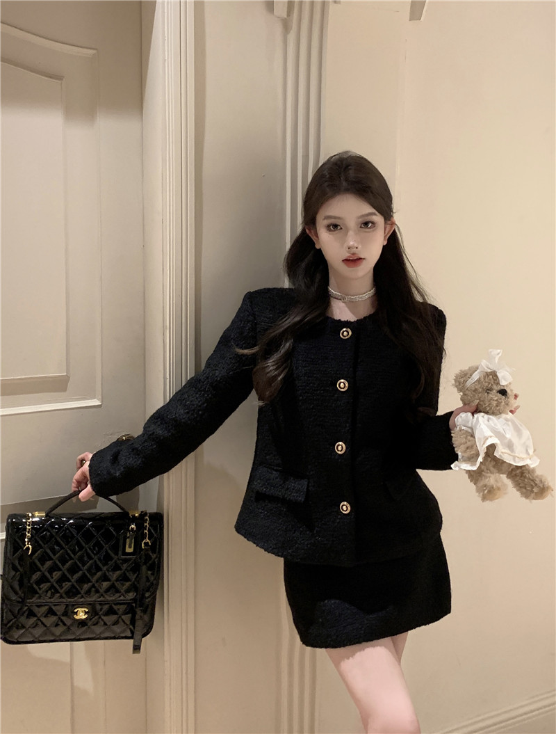 Actual shot of retro style woolen ladylike temperament breasted thick padded jacket + high-waisted A-line skirt suit