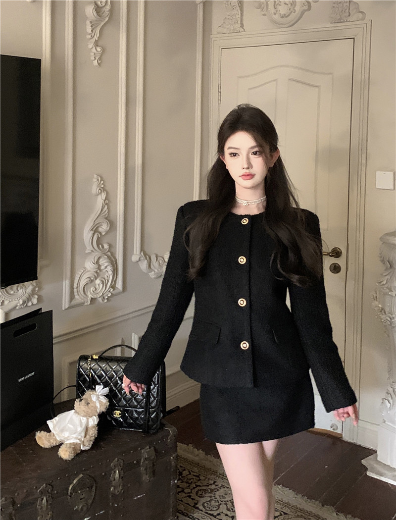 Actual shot of retro style woolen ladylike temperament breasted thick padded jacket + high-waisted A-line skirt suit