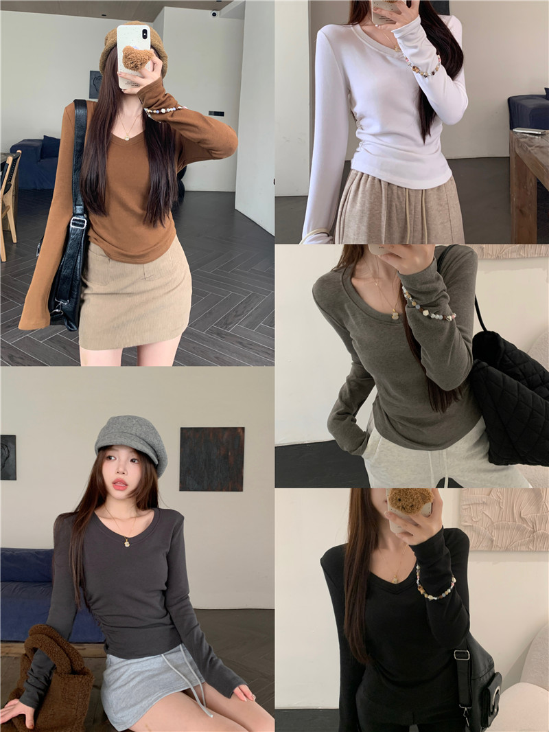 Actual shot of Korean style V-neck comfortable brushed warm design slimming and flesh-covering multi-color bottoming shirt