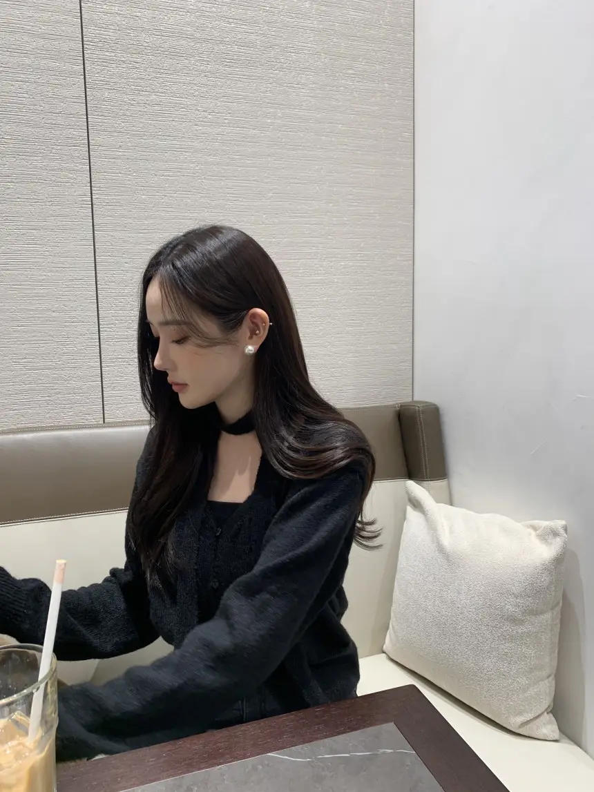 프렌치 스타일 단추 니트 조끼 상세 이미지 10
