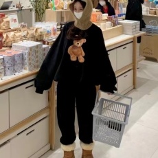 批发韩国小熊<b class='q'>印花</b>时尚套装女秋冬新款加绒卫衣休闲运动束脚卫裤两件套
