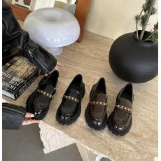 批发2023秋冬新款乐福鞋贵气链条百搭圆头厚底增高一脚蹬小皮鞋女