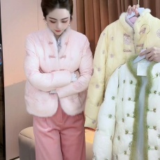 新中式国风羽绒服女2023网红精致水貂毛盘扣蕾丝欧根纱白鸭绒外套