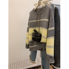 批发实拍 秋季新款撞色圆领拼色套头羊毛针织衫气质宽松慵懒大版毛衣