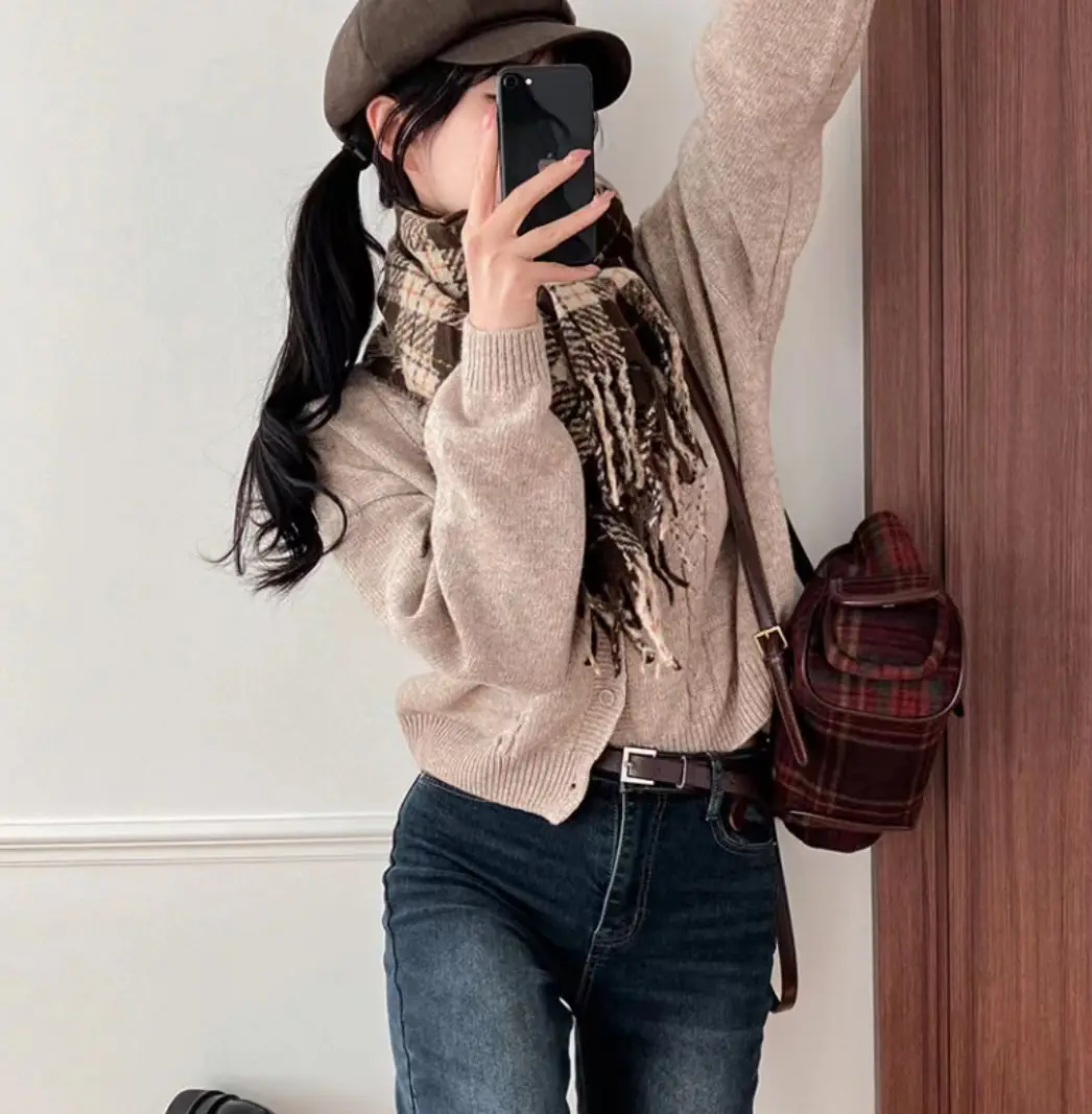 한국 스타일 V넥 루즈 핏 니트 셔츠 상세 이미지 6