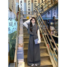 批发学院风<b class='q'>破洞</b>外搭针织马甲打底衫阔腿长裤女秋冬2023新款时尚三件套