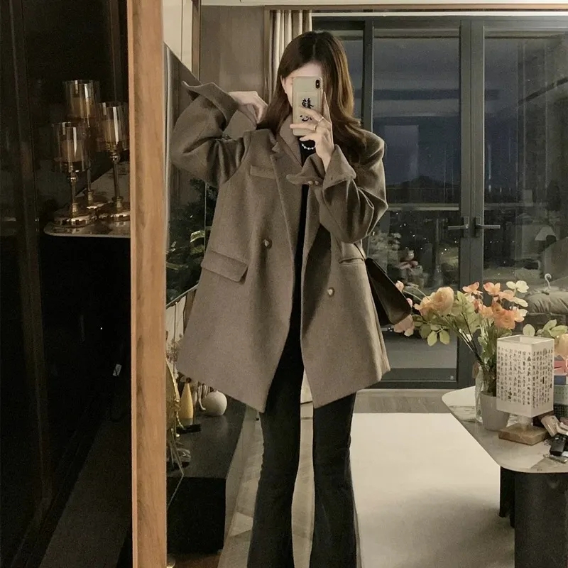 High-end suit woolen coat for women  autumn and winter new style retro small person loose thickened woolen coat