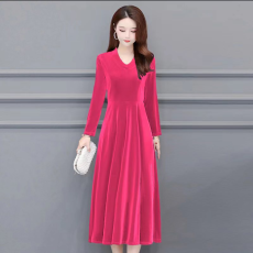 批发高档金丝绒洋气<b class='q'>连衣裙</b>春秋冬长裙子妈妈打底旗袍遮肚气质加厚过漆