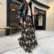 批发实拍半身裙女2025秋冬新款美拉德穿搭大摆<b class='q'>长裙</b>显瘦a字裙<b class='q'>复古</b>花裙