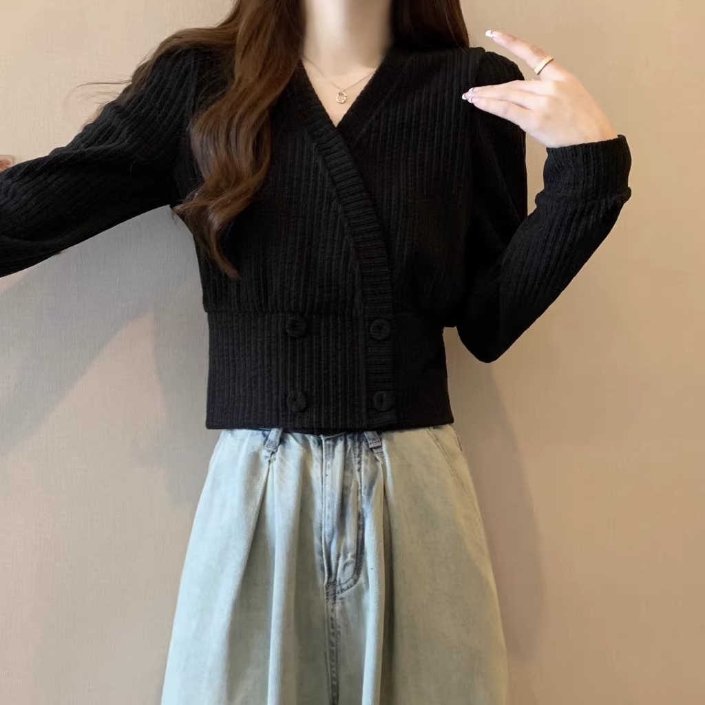 Original workmanship large size cross v-neck bottoming shirt autumn and winter fat mm slimming waist fashionable inner short top