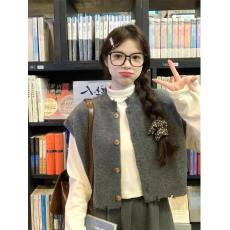 批发学院风<b class='q'>破洞</b>外搭针织马甲打底衫阔腿长裤女秋冬2023新款时尚三件套