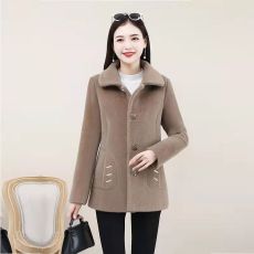 批发冬季新款加厚仿羊羔毛外套女韩版显瘦皮毛一体颗粒绒大衣