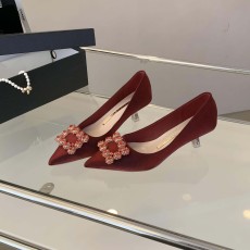 批发<b class='q'>新娘</b>鞋婚鞋秀禾婚纱法式酒红色尖头2023新款浅口高跟单鞋女