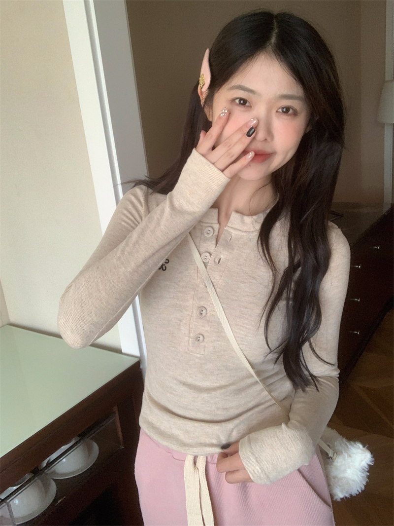 Actual shot~ Button-down half-open collar embroidered sweater for autumn and winter sweet girls slimming slim long-sleeved inner top