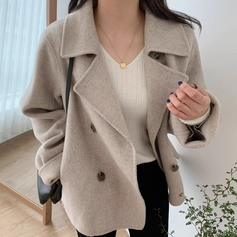 秋冬毛呢大衣女短款2023秋冬新款寬鬆氣質雙排扣駝色外套