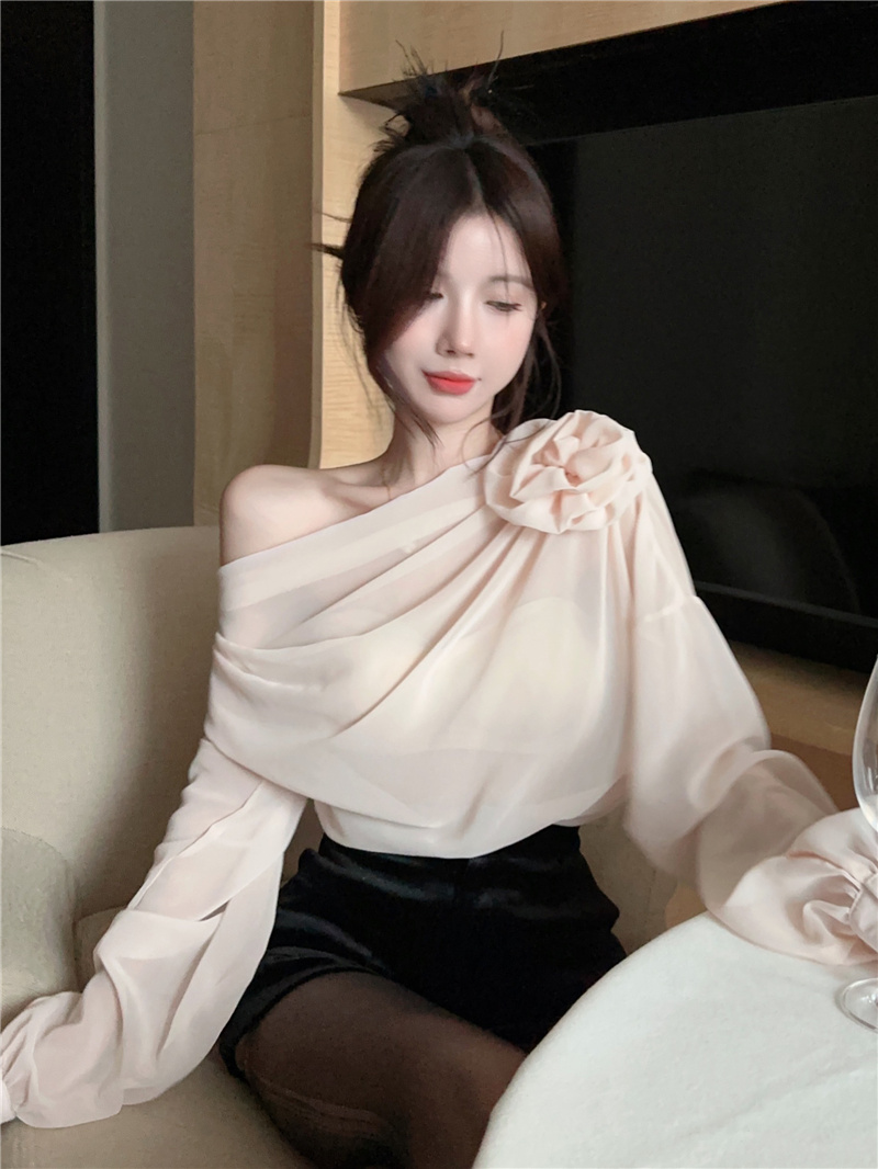 실사 정가 비스듬한 어깨 쉬폰 꽃 맨위