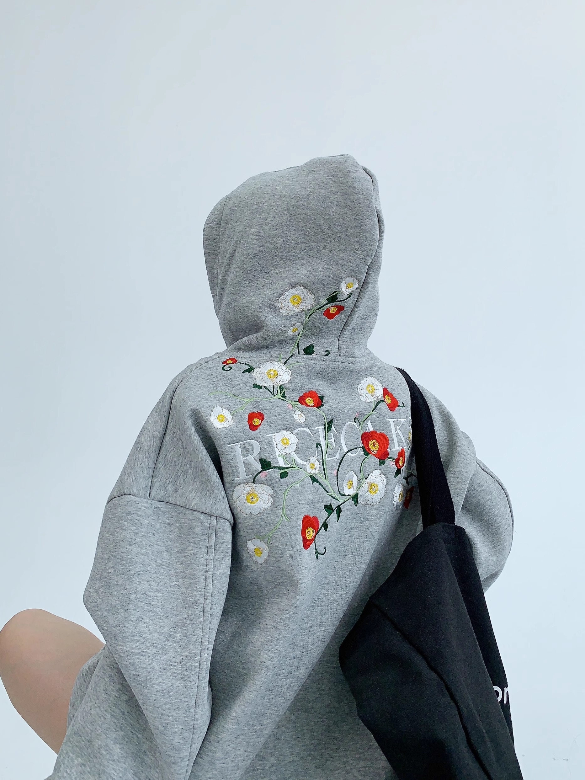 Waste wood winter American niche thickened top oversize lazy heavy industry embroidered silver fox velvet hooded sweatshirt for women